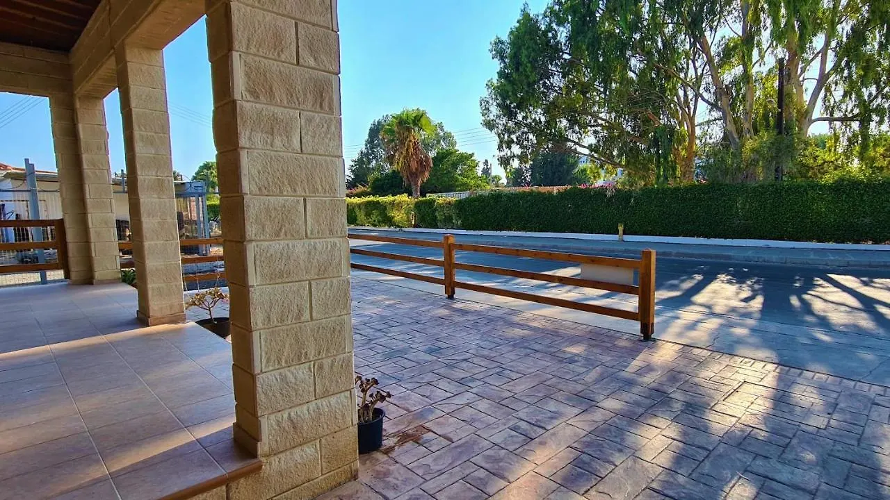 בית נופש איה נאפה Stay Pernera House קפריסין